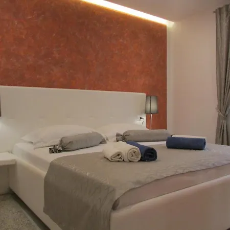 Bed & Breakfast Mirosa Saplunara