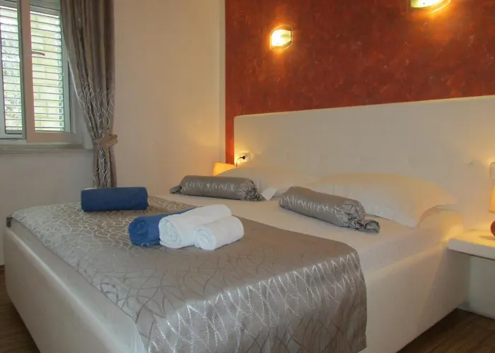 Bed & Breakfast Mirosa Saplunara
