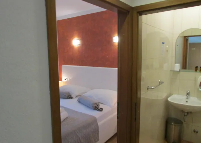 Bed & Breakfast Mirosa 4*