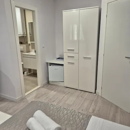 Mirosa Panzió Saplunara