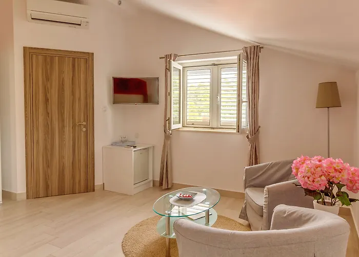 Mirosa Couette-café 4*